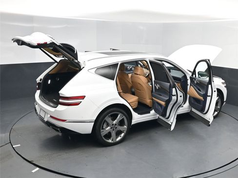 Used 2024 Genesis GV80 3.5T w/ Prestige Package image 26