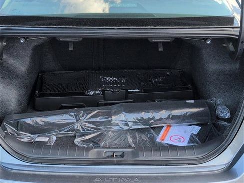 New 2025 Nissan Altima 2.5 SR w/ SR Premium Package image 7