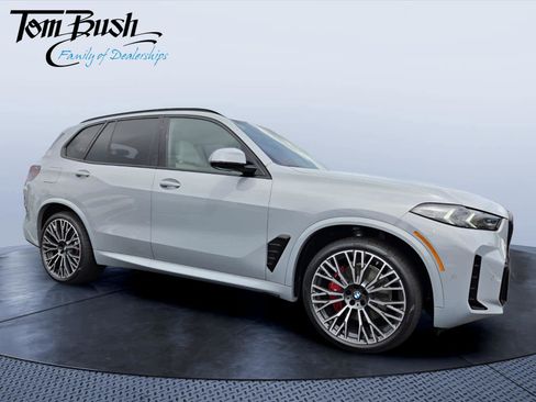 New 2026 BMW X5 sDrive40i w/ M Sport Package RWD image 1