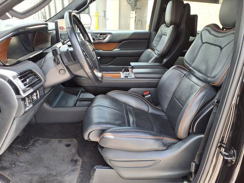 Used 2023 Lincoln Navigator L Black Label image 13