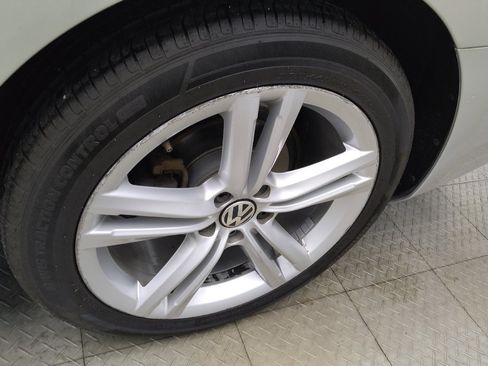 Used 2014 Volkswagen Passat 1.8T Sport FWD image 31