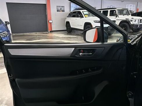 Used 2019 Subaru Legacy 2.5i Premium AWD/4WD image 11