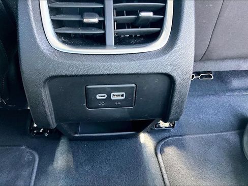 Used 2025 Chevrolet Blazer LT FWD image 10