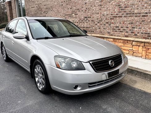 Used 2005 Nissan Altima 2.5 SL w/ (G02) SL Pkg image 1
