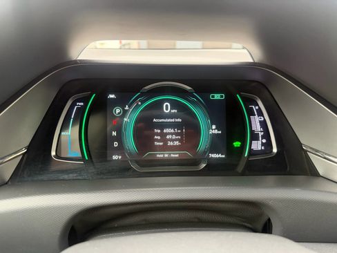 Used 2022 Hyundai Ioniq SE image 16