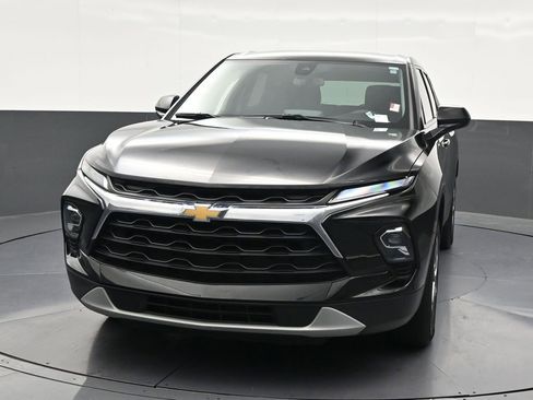 Used 2023 Chevrolet Blazer LT FWD image 9