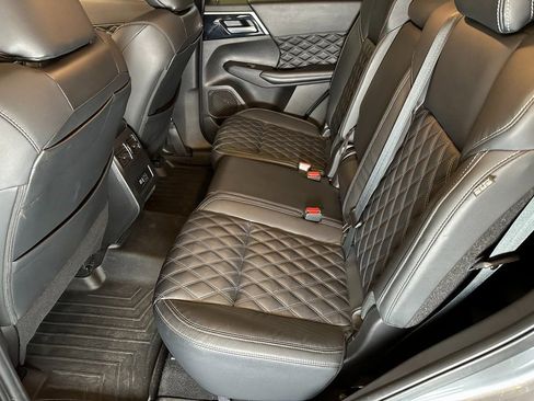 Used 2022 Mitsubishi Outlander SEL AWD/4WD image 21