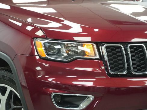 Certified 2020 Jeep Grand Cherokee Limited w/ Luxury Group II image 5