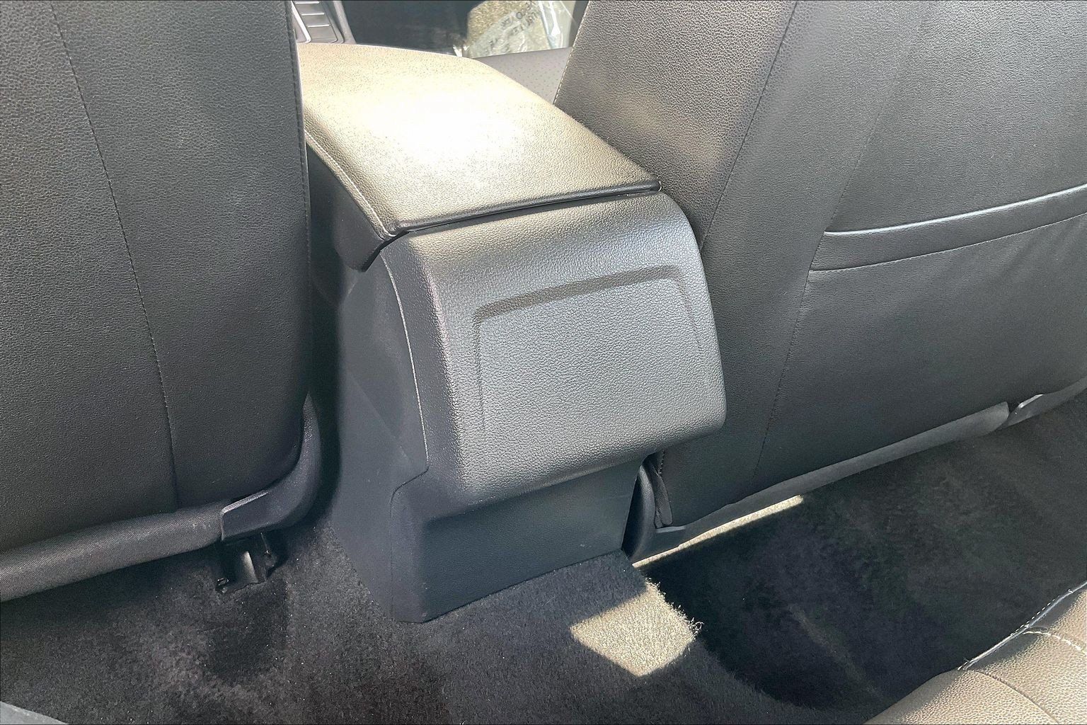Used 2024 Volkswagen Jetta SE FWD image 40