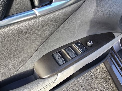 Certified 2021 Toyota Camry XLE w/ Navigation Upgrade Package image 25