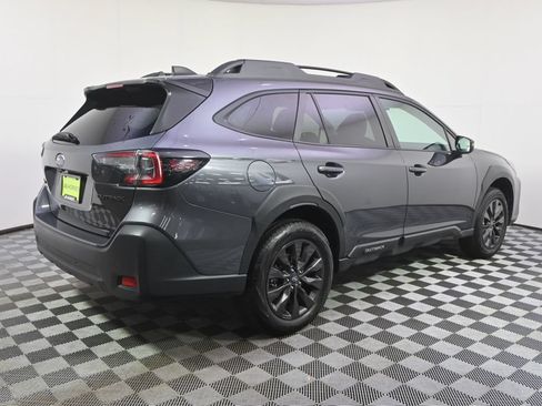 Used 2025 Subaru Outback Onyx Edition AWD/4WD image 7