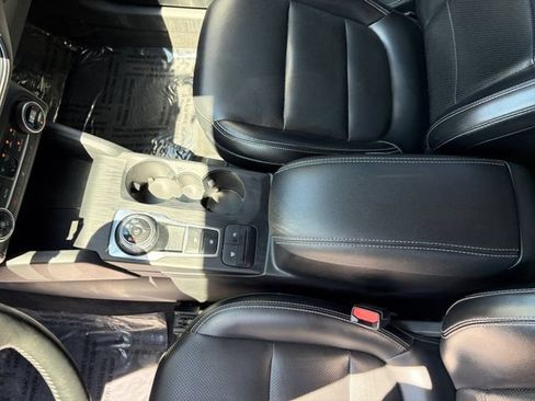 Used 2020 Ford Escape SEL AWD/4WD image 16
