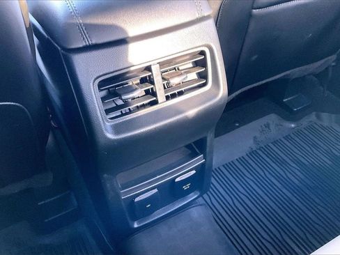 Used 2020 Ford Edge SEL w/ Convenience Package image 32