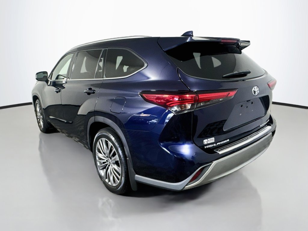Used 2020 Toyota Highlander Platinum AWD/4WD image 6