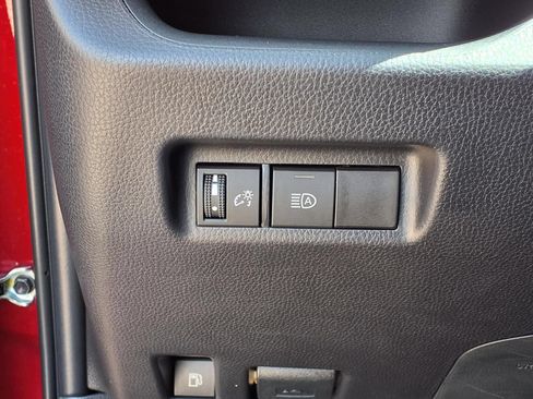 Certified 2025 Toyota RAV4 LE AWD/4WD image 21