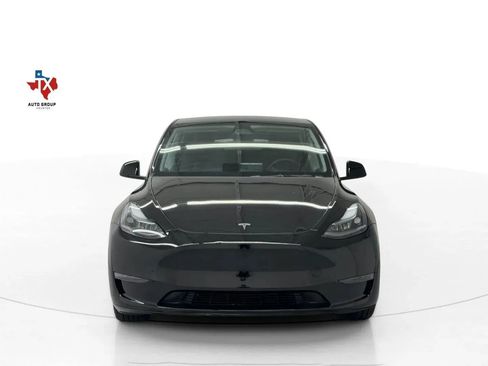 Used 2024 Tesla Model Y 2WD image 7
