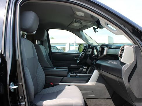 Used 2023 Toyota Tundra SR5 w/ SR5 Convenience Package AWD/4WD image 26