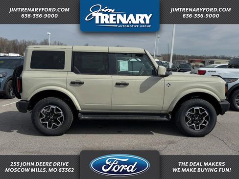 New 2026 Ford Bronco Outer Banks image 1