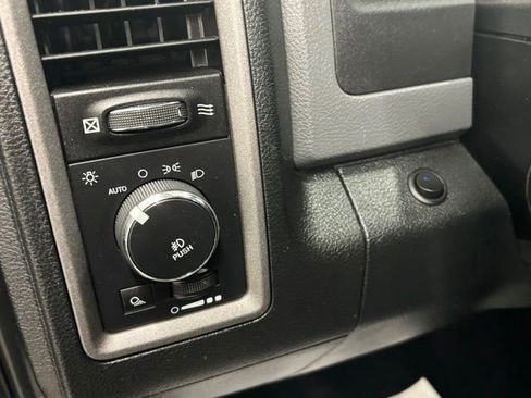 Used 2016 RAM 1500 Express w/ Black Ram 1500 Express Group AWD/4WD image 15