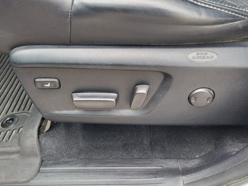 Used 2018 Toyota Tundra Platinum image 18