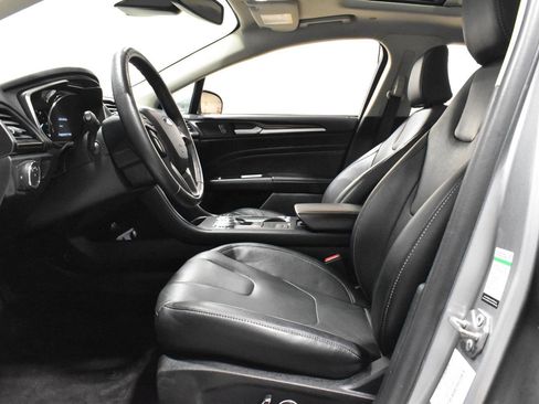 Used 2020 Ford Fusion Energi Titanium image 6