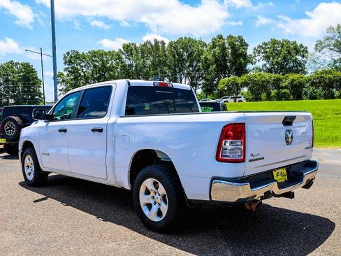Used 2024 RAM 1500 Big Horn AWD/4WD image 4