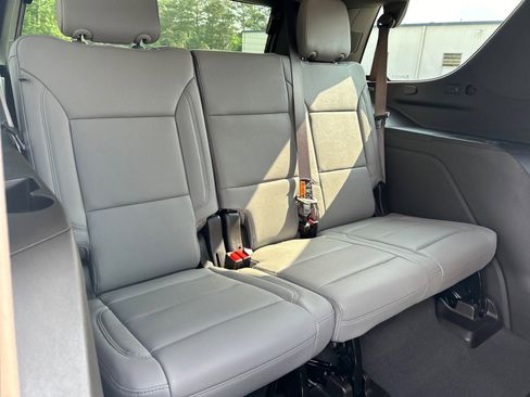 New 2026 Chevrolet Tahoe LT w/ Comfort Package RWD image 19