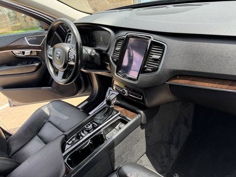 Used 2017 Volvo XC90 T6 Momentum w/ Vision Package AWD/4WD image 29