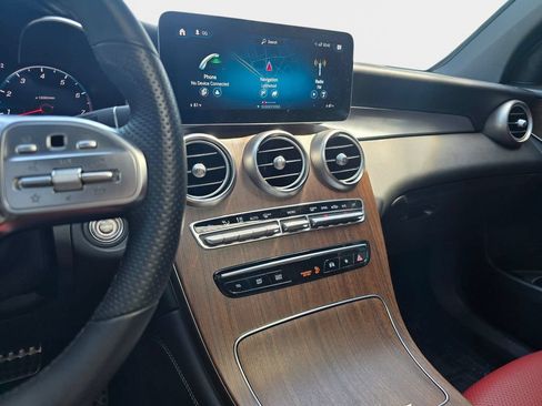 Used 2020 Mercedes-Benz GLC 300 4MATIC Coupe image 23