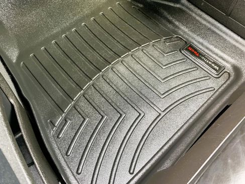 Used 2011 GMC Acadia SLT FWD image 46