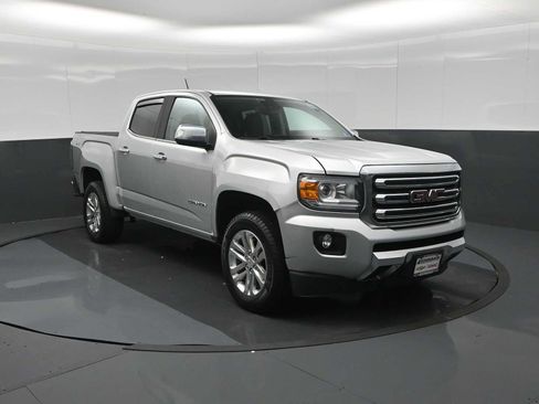 Used 2018 GMC Canyon SLT w/ Driver Alert Package AWD/4WD image 2