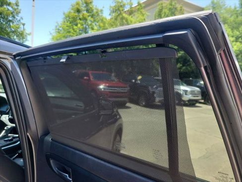 Certified 2024 Toyota Highlander XSE FWD image 30