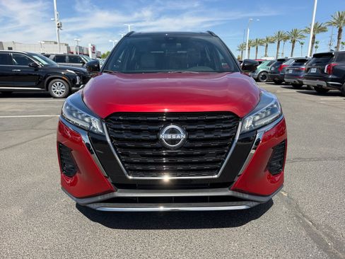 Used 2023 Nissan Kicks SR w/ SR Premium Package FWD image 23