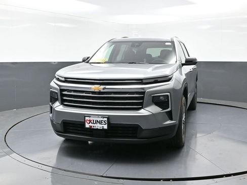 New 2026 Chevrolet Traverse LT w/ Driver Confidence Package image 4