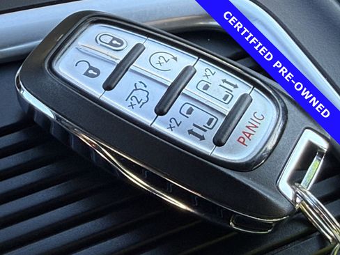 Used 2020 Chrysler Pacifica Limited w/ Advanced Safetytec Group image 34