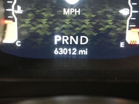 Used 2022 Jeep Wrangler Unlimited Sport image 36