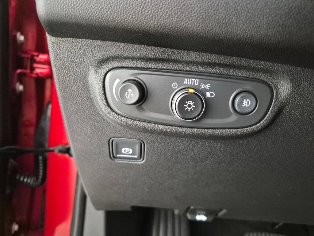 Used 2023 GMC Terrain AT4 w/ Infotainment Package II AWD/4WD image 12