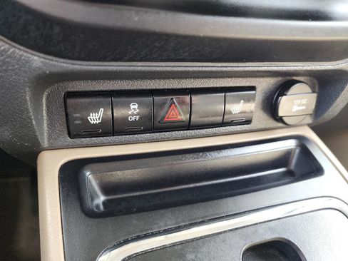 Used 2017 Jeep Patriot Latitude image 37