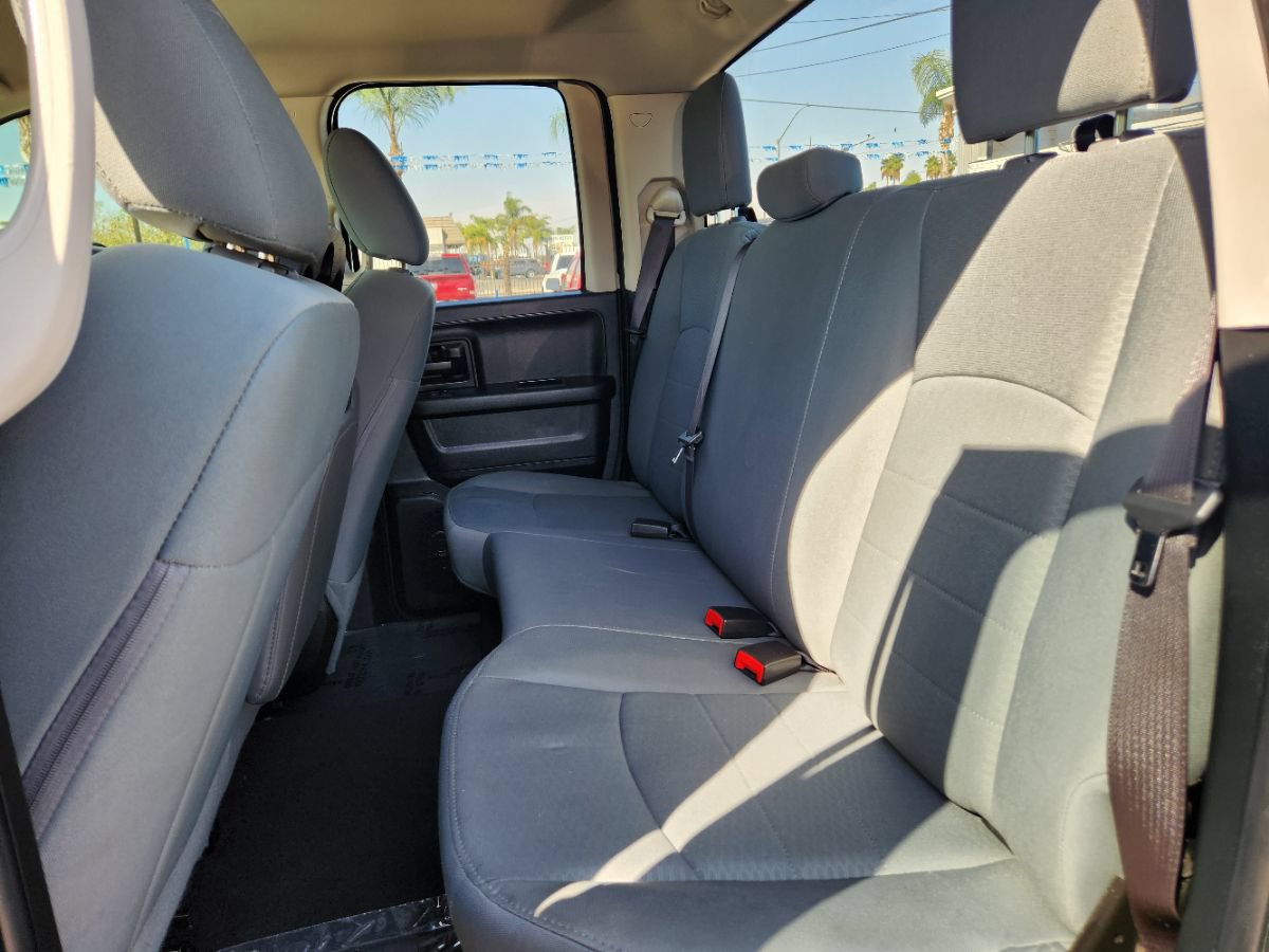 Used 2017 RAM 1500 Express w/ Express Value Package RWD image 34