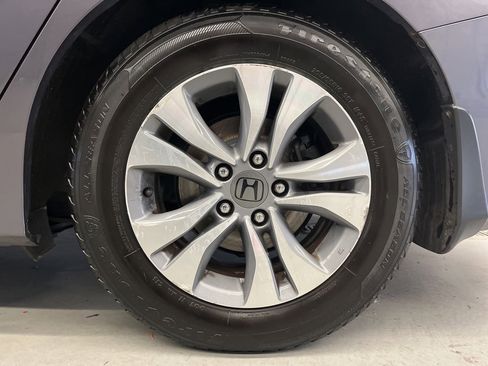 Used 2015 Honda Accord LX image 31