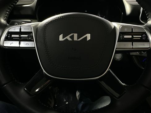 Used 2022 Kia Telluride S image 19