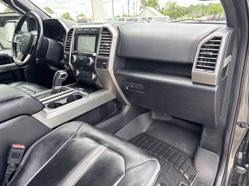 Used 2018 Ford F150 Platinum w/ Equipment Group 701A Luxury AWD/4WD image 12