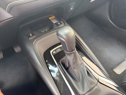 Used 2025 Toyota Corolla XSE image 27