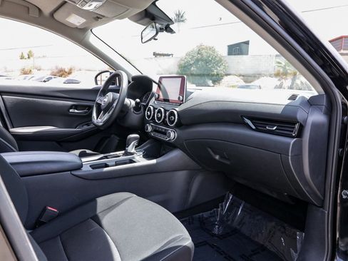 Used 2025 Nissan Sentra SV FWD image 19
