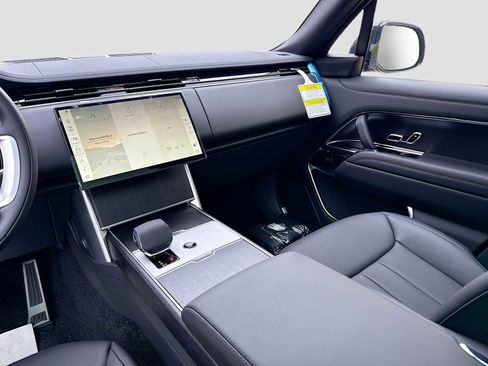 New 2026 Land Rover Range Rover SE AWD/4WD image 24