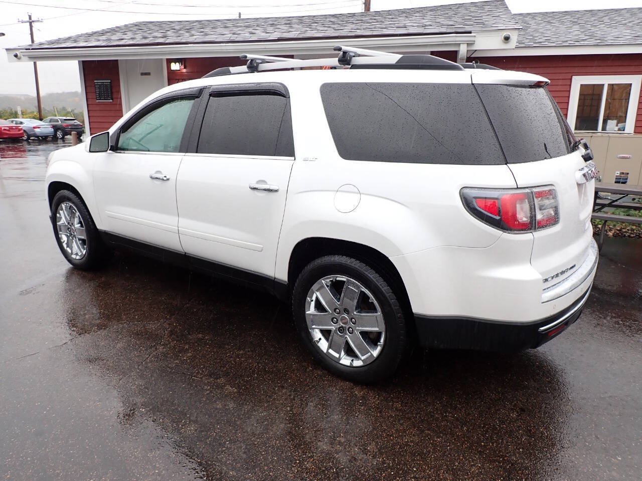Used 2017 GMC Acadia Limited SLT AWD/4WD image 4