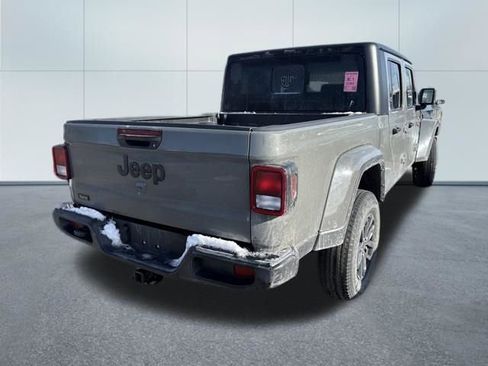 Used 2022 Jeep Gladiator Sport image 4