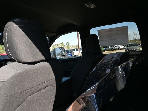 New 2026 RAM 2500 Tradesman AWD/4WD image 18