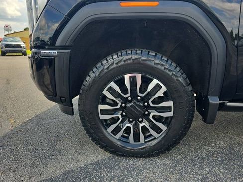 Used 2024 GMC Sierra 2500 Denali Ultimate image 10