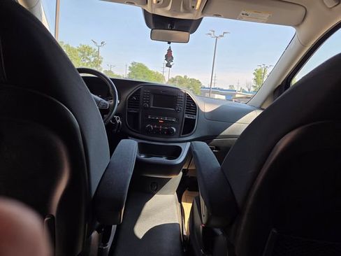 Used 2020 Mercedes-Benz Metris Passenger image 35